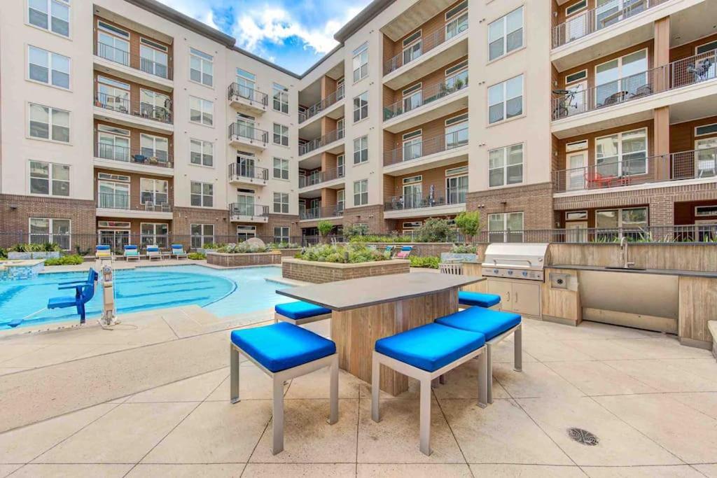 Appartamento Trendy Downtown 1bd/freeparking/wi-fi/pool *